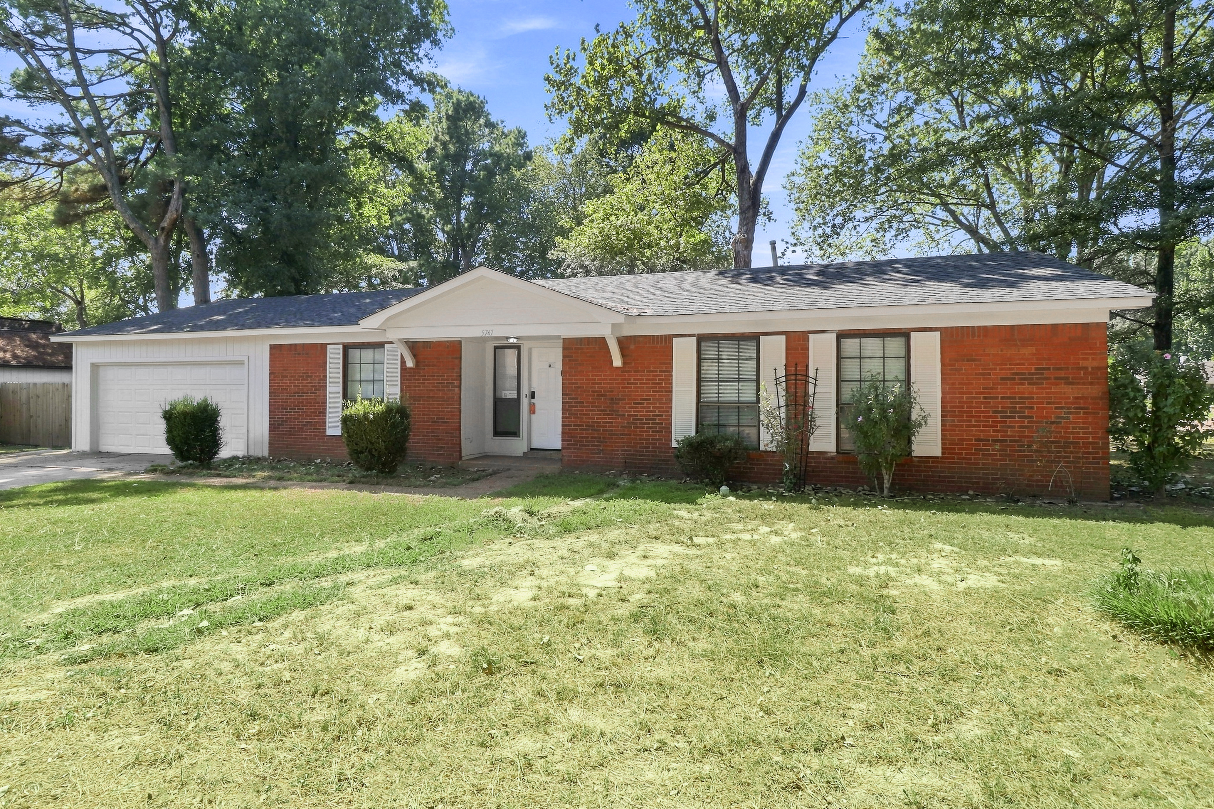 5747 Northland Dr Millington, TN 38053